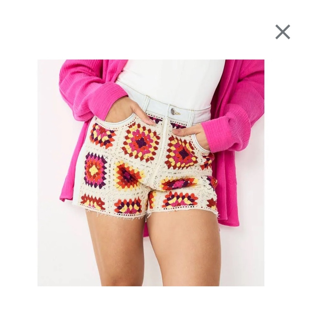 SONOMA SO CROCHET BUTTON FLY BOHO SHORTS (521)